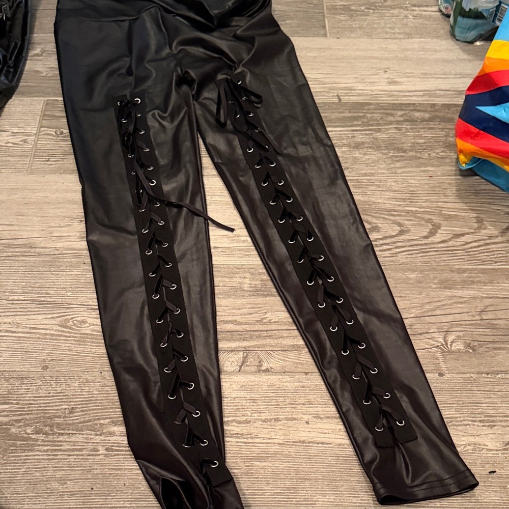 Black faux leather Lace-Up Leggings size S